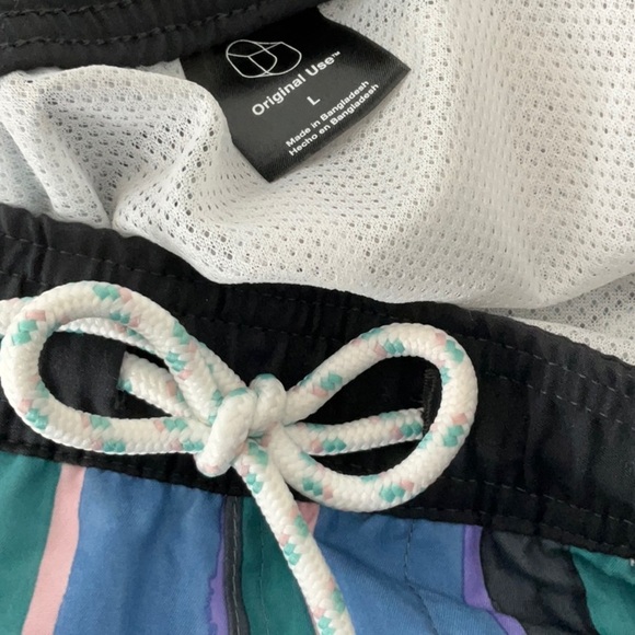 Original Use - Vertical Striped Swim Trunks Mens Size L - Picture 6 of 6